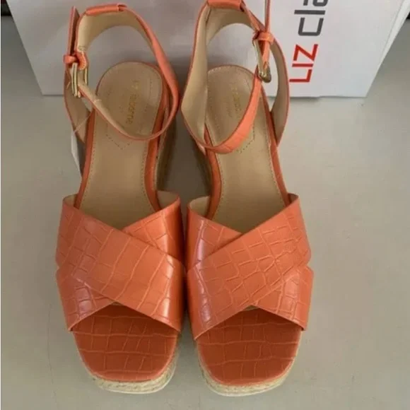 Liz Claiborne Womens Eastside White Square Toe Wedge Sandals Shoes New - Picture 12 of 16